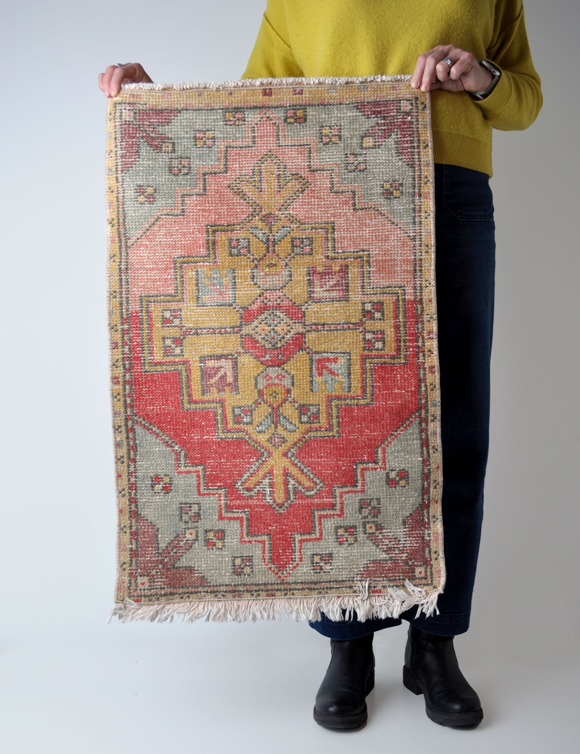 Lina, Vintage Rug